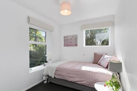 Photo of property in 33b Cambrian Street, Churton Park, Wellington, 6037