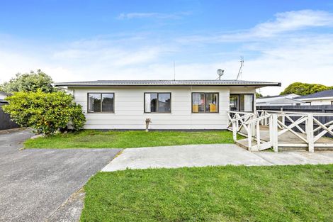 Photo of property in 1/41 Station Road, Takanini, 2112