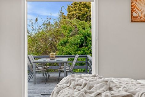 Photo of property in 27 Hebron Road, Waiake, Auckland, 0630