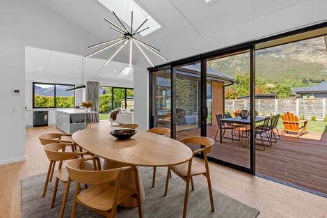 Photo of property in 9 Morepork Way, Arthurs Point, Queenstown, 9371