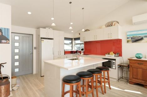 Photo of property in 355 Pukehina Parade, Pukehina, Te Puke, 3189