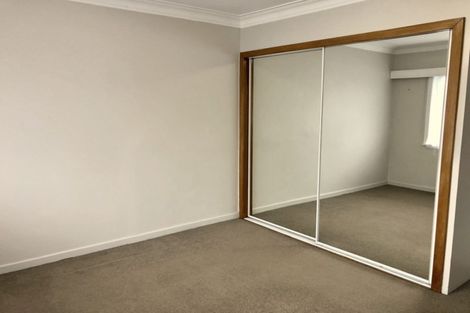 Photo of property in 100 Rosier Road, Glen Eden, Auckland, 0602