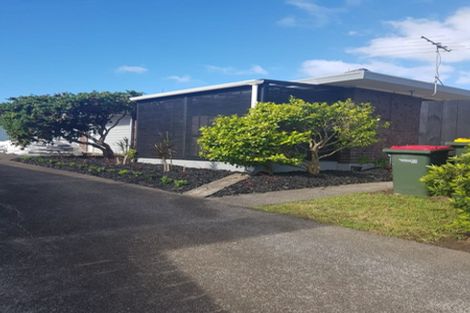 Photo of property in 1/10 Benygloe Place, Highland Park, Auckland, 2010