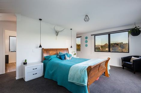 Photo of property in 527 Frankley Road, Hurworth, New Plymouth, 4371