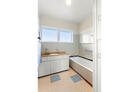 Photo of property in 39 Toroa Street, Torbay, Auckland, 0630