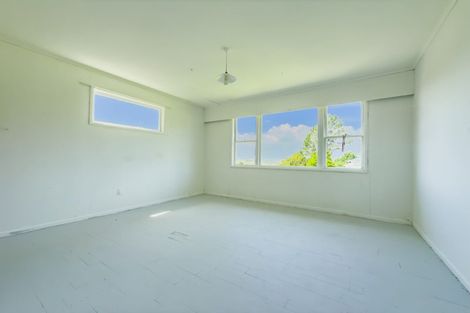 Photo of property in 305 Don Buck Road, Massey, Auckland, 0614