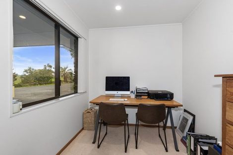 Photo of property in 18 Pataua Road North, Whareora, Whangarei, 0175