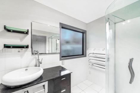 Photo of property in 3 Finchley Place, Hamilton East, Hamilton, 3216