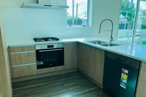 Photo of property in 2a Sherwood Avenue, Te Atatu South, Auckland, 0610