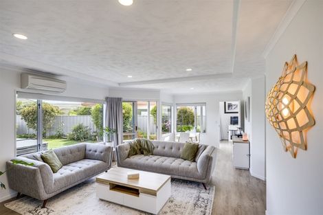 Photo of property in 6 Sloane Place, Taradale, Napier, 4112