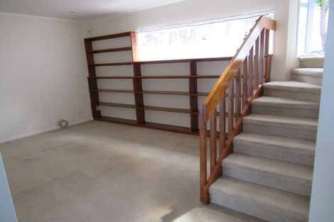 Photo of property in 1/4 Fairbanks Place, Glendene, Auckland, 0602