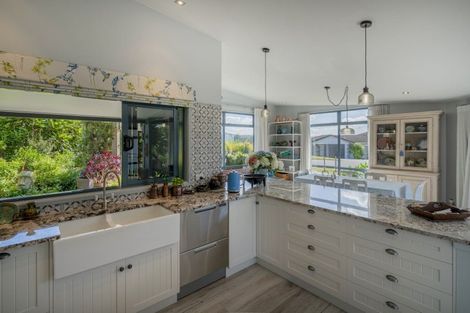 Photo of property in 103 Centennial Drive, Whitianga, 3510