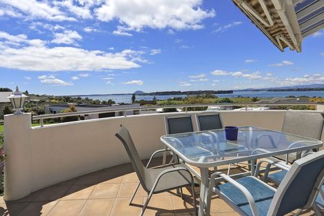 Photo of property in 61 Hamurana Road, Omokoroa, 3114