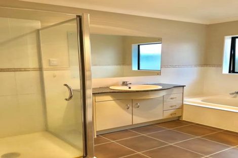 Photo of property in 13 Malahide Drive, Flat Bush, Auckland, 2019