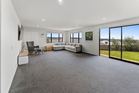 Photo of property in 50 Katania Heights, Brightwater, 7022