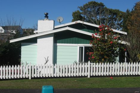 Photo of property in 6 Snowden Place, Opaheke, Papakura, 2113