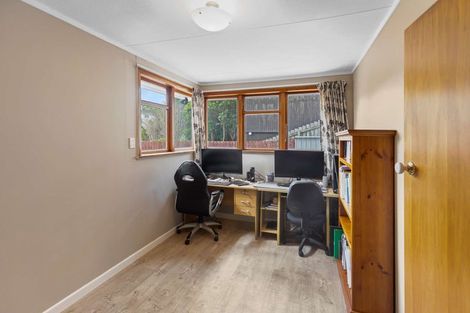 Photo of property in 137 Ironside Road, Johnsonville, Wellington, 6037