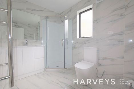 Photo of property in 71a Fruitvale Road, New Lynn, Auckland, 0600