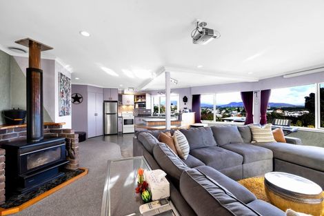 Photo of property in 5 Scott Street, Moturoa, New Plymouth, 4310