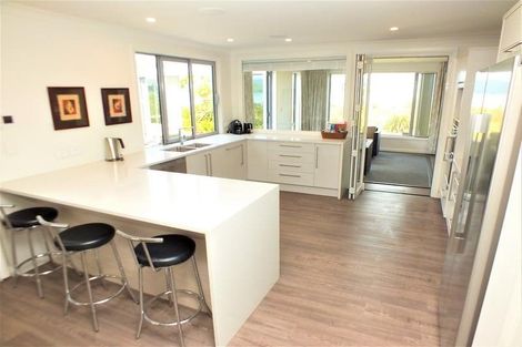 Photo of property in 131 Kelly Jade Avenue, Matarangi, Whitianga, 3592