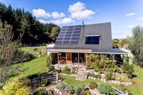 Photo of property in 7 Neudorf Road, Upper Moutere, 7175