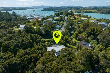 Photo of property in 13 Scoresby Street, Opua, 0200