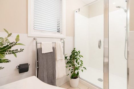 Photo of property in 40f Agra Crescent, Khandallah, Wellington, 6035