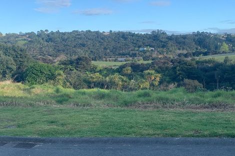 Photo of property in 9a Kerema Way, Schnapper Rock, Auckland, 0632