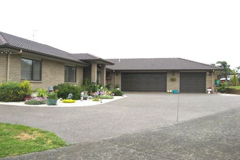 Photo of property in 51 Parkhaven Drive, Rosehill, Papakura, 2113