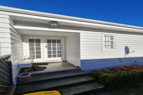 Photo of property in 93 Karori Road, Karori, Wellington, 6012