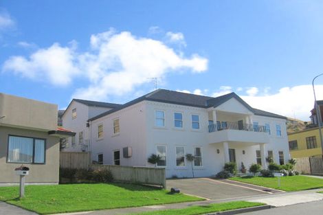 Photo of property in 12 Claverton Grove, Churton Park, Wellington, 6037