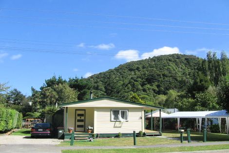Photo of property in 56 Maymorn Road, Te Marua, Upper Hutt, 5018