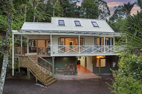 Photo of property in 576c South Titirangi Road, Titirangi, Auckland, 0604