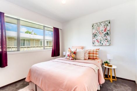 Photo of property in 40 Te Rauparaha Street, Otaki, 5512