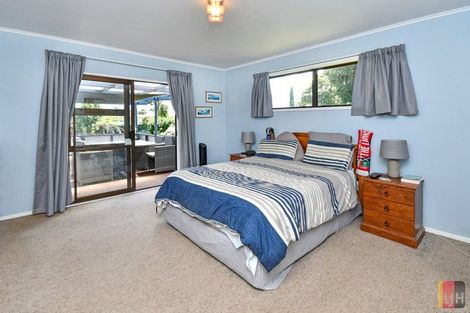 Photo of property in 8 Ainsdale Place, Manurewa, Auckland, 2102