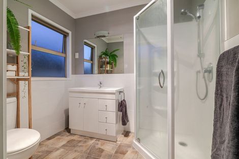 Photo of property in 19 Meridian Grove, Kelvin Grove, Palmerston North, 4414