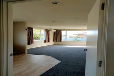 Photo of property in 3/17 Waimairi Road, Upper Riccarton, Christchurch, 8041