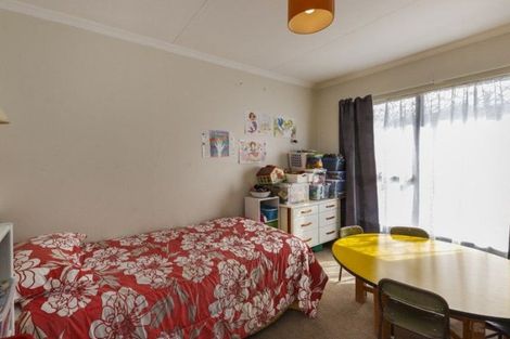 Photo of property in 11 Sandstrom Grove, Feilding, 4702