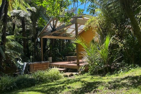 Photo of property in 26 Sylvan Valley Avenue, Titirangi, Auckland, 0604