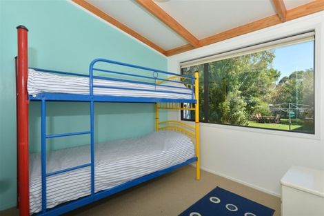 Photo of property in 44 Te Maika Road, Ngunguru, Whangarei, 0173