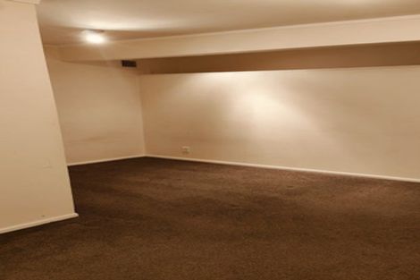 Photo of property in 40 Ruskin Road, Newlands, Wellington, 6037