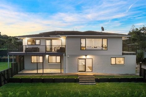 Photo of property in 15 Mcdowell Crescent, Hillcrest, Auckland, 0627