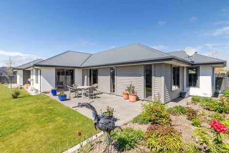 Photo of property in 46 Highgate Drive, Rangiora, 7400
