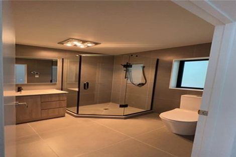 Photo of property in 20b Pipitea Place, Massey, Auckland, 0614