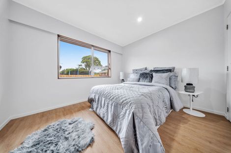 Photo of property in 2/22 Camellia Place, Mount Roskill, Auckland, 1041
