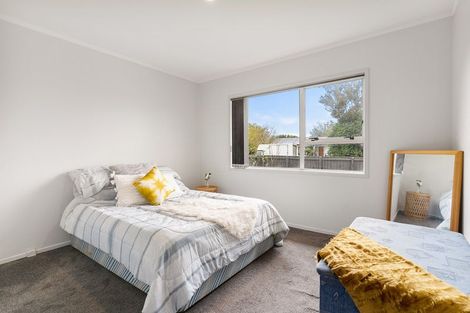 Photo of property in 6 Stoll Place, Clendon Park, Auckland, 2103