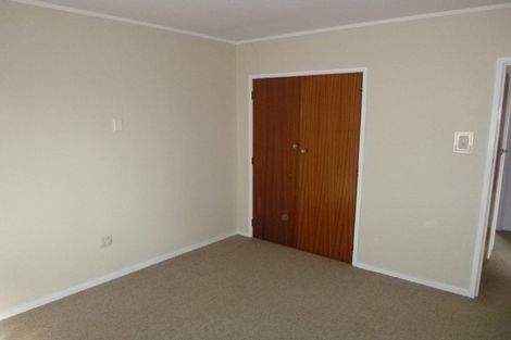 Photo of property in 2/62 Tiroroa Avenue, Te Atatu South, Auckland, 0610