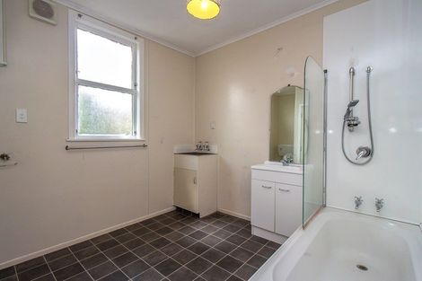 Photo of property in 9a Farnworth Avenue, Holdens Bay, Rotorua, 3010