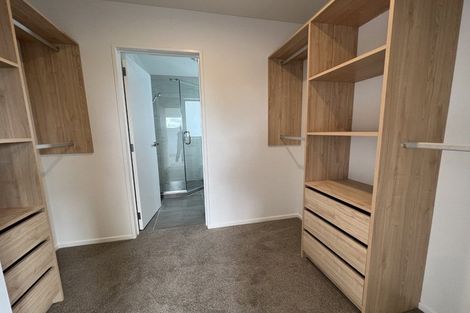 Photo of property in 7a Tupaki Place, Pakuranga Heights, Auckland, 2010