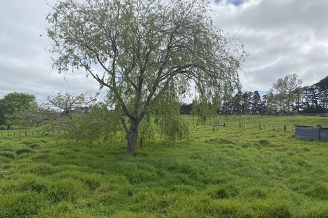 Photo of property in 121 Chamberlain Road, Massey, Auckland, 0614